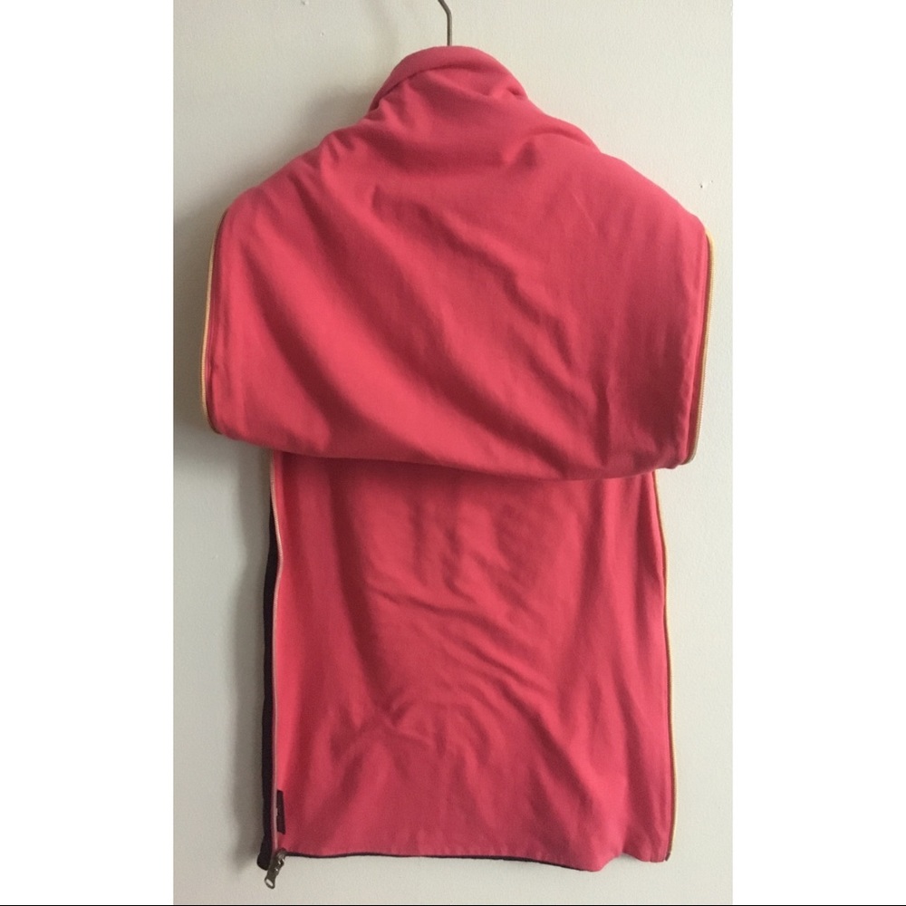 Reservable Color-Block Minimal Sleeveless T-Shirt - image 6